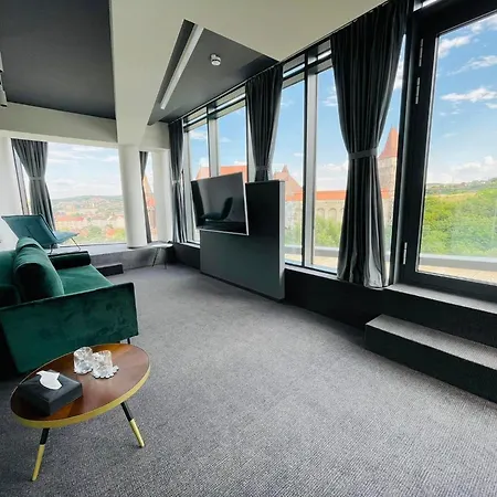 Werk & Otel Hunedoara